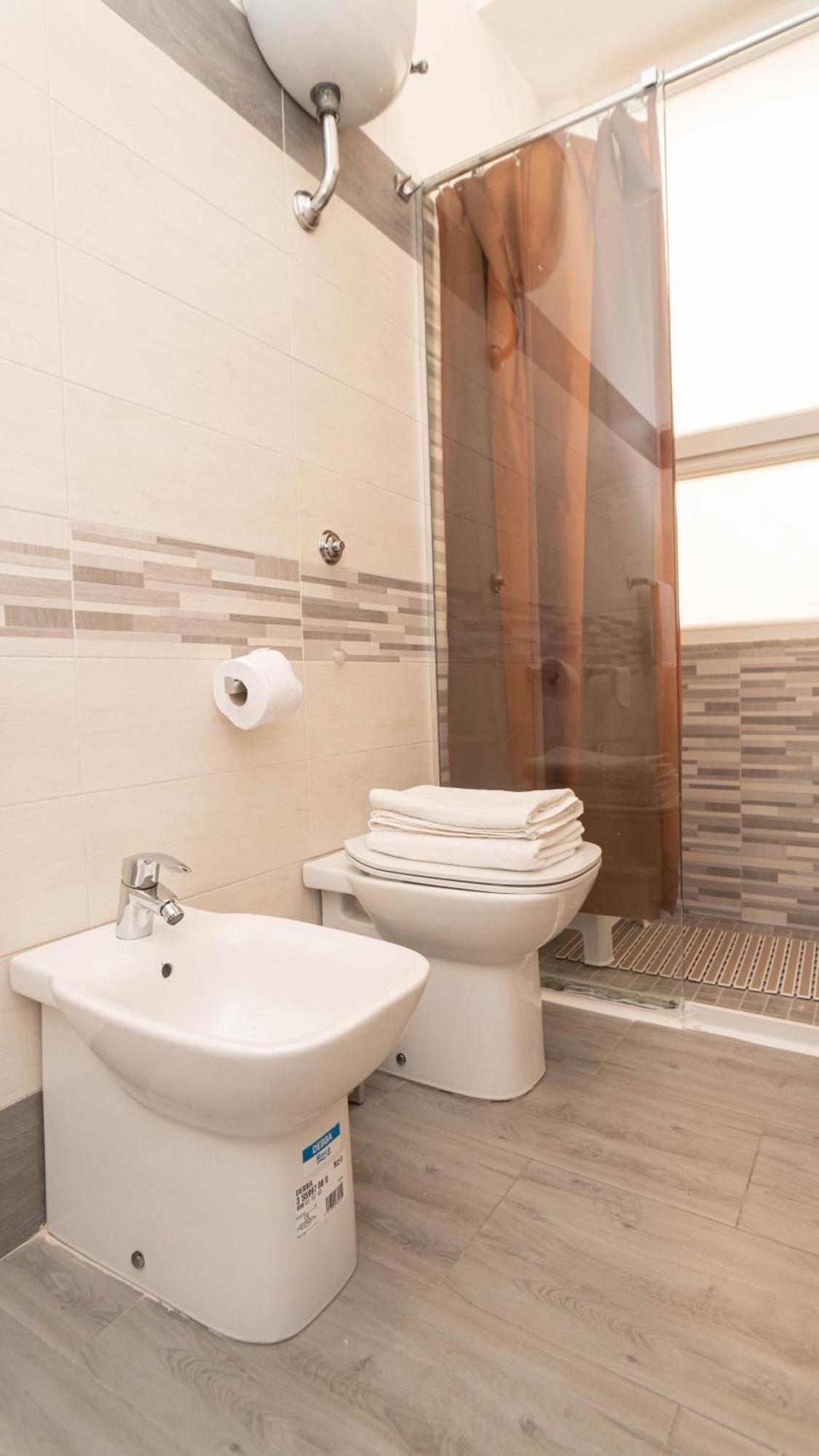 Casa Vacanze Alma B&B Grazioso Appartamento Sul Lungomare Di Pozzuoli A 300Mt Dal Centro E Dal Rione Terra By Movery エクステリア 写真