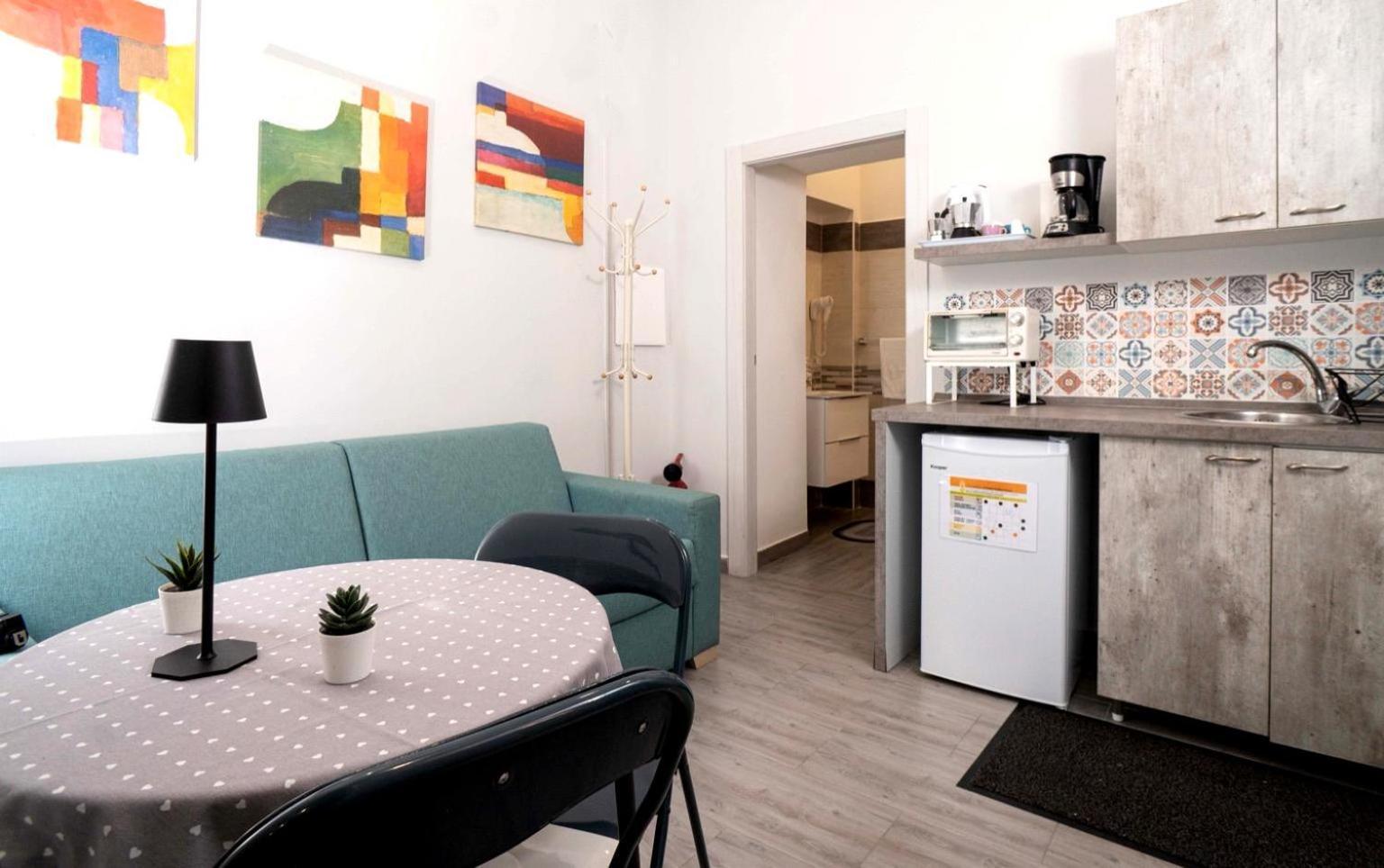 Casa Vacanze Alma B&B Grazioso Appartamento Sul Lungomare Di Pozzuoli A 300Mt Dal Centro E Dal Rione Terra By Movery エクステリア 写真